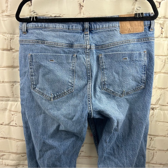 Zara flare leg ripped leg jeans, with some stretch - Picture 7 of 10